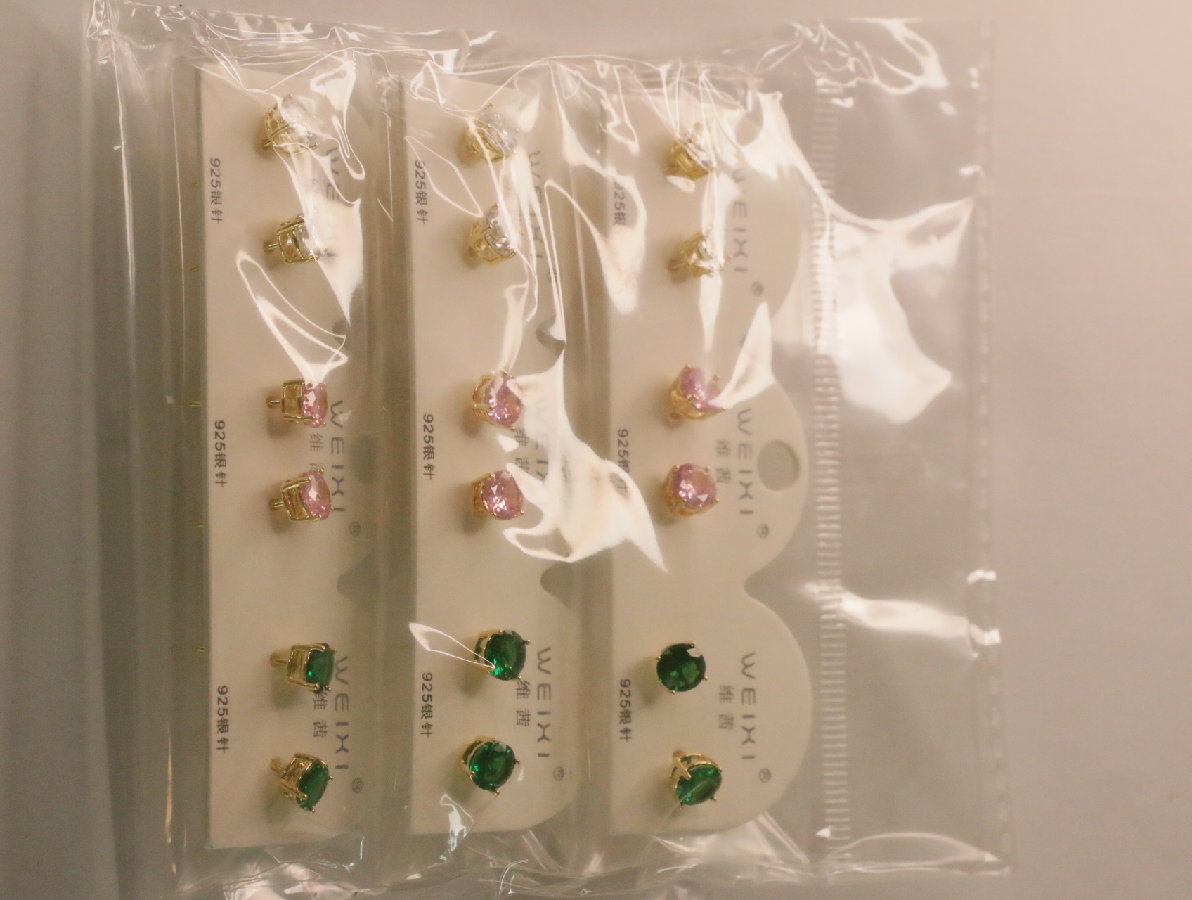 Lote completo de pendientes transparentes, rosas y verdes — lote de bisutería para mujer, vista principal · Lotes Bisutería (95)