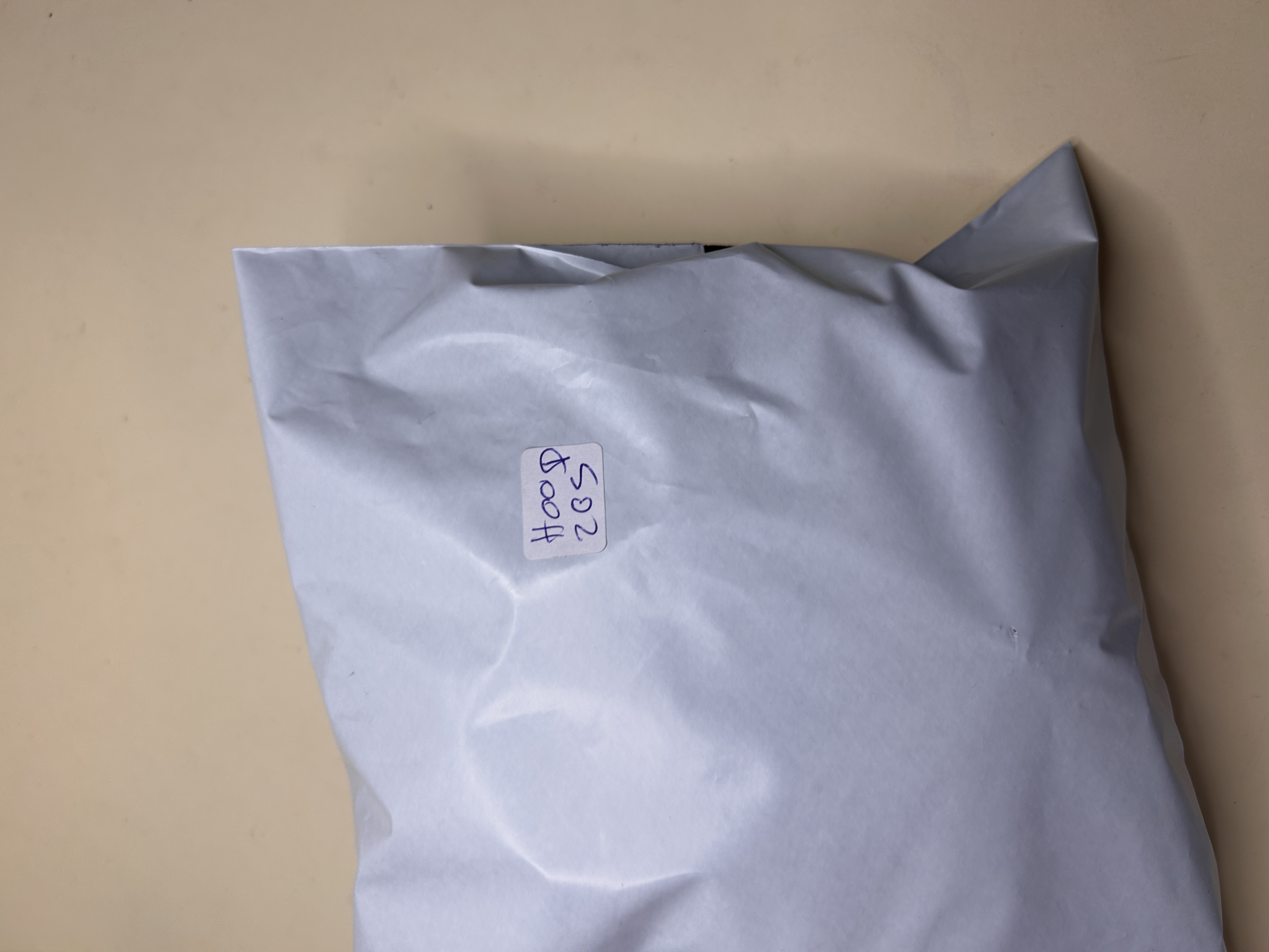 Lote al por mayor de pendientes de aro dorados — lote de pendientes para mujer, detalle · Lotes Bisutería (HOOP-205)
