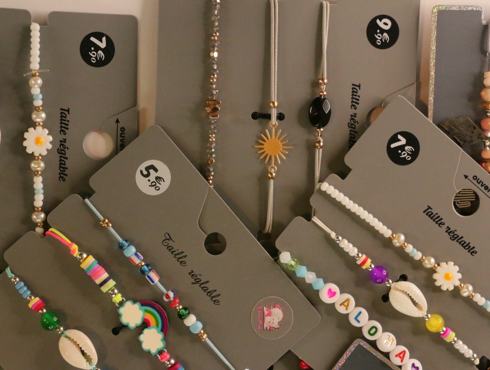 Lote de pulseras boho variadas para reventa — lote de bisutería para mujer, detalle · Lotes Bisutería (LT053)